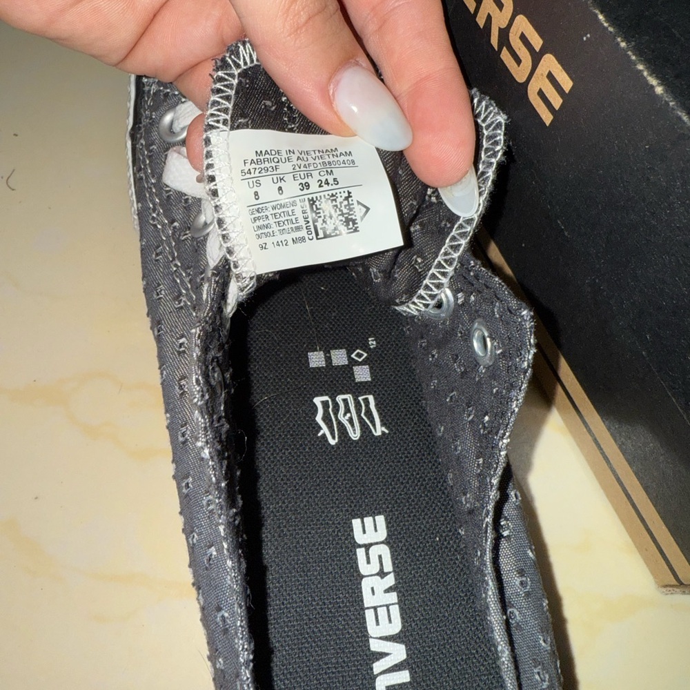 Converse Gray Sneakers - Picture 3 of 4